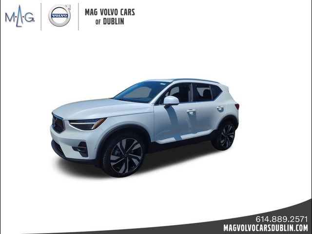 2025 Volvo XC40 Plus Bright Theme