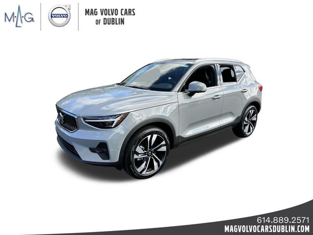 2025 Volvo XC40 Plus Bright Theme