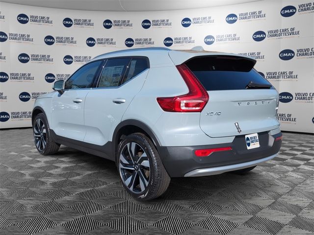 2025 Volvo XC40 Plus Bright Theme