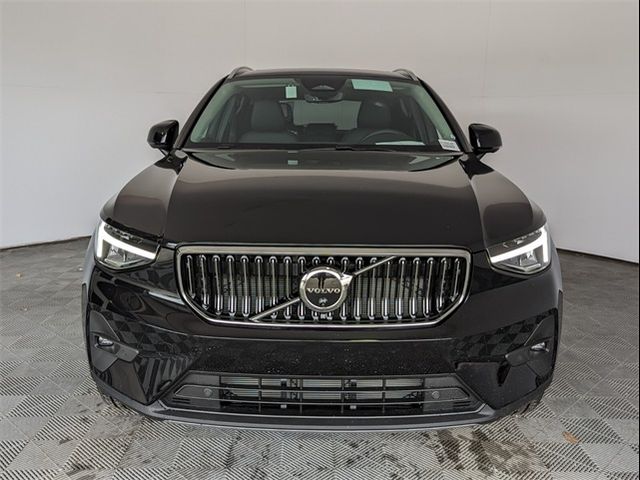 2025 Volvo XC40 Plus Bright Theme