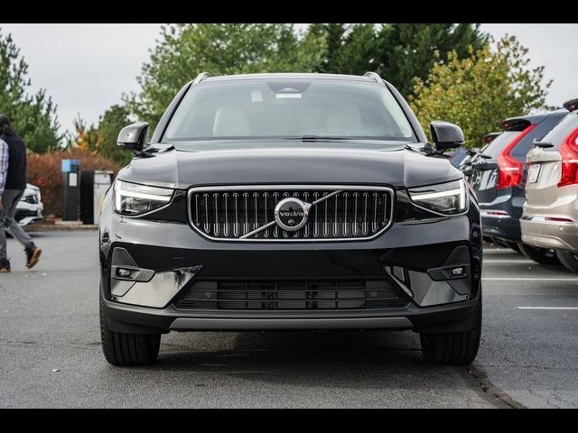 2025 Volvo XC40 Plus Bright Theme