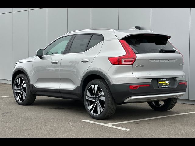 2025 Volvo XC40 Plus Bright Theme