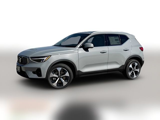 2025 Volvo XC40 Plus Bright Theme