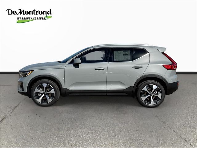 2025 Volvo XC40 Plus Bright Theme