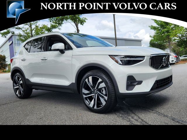 2025 Volvo XC40 Plus Bright Theme