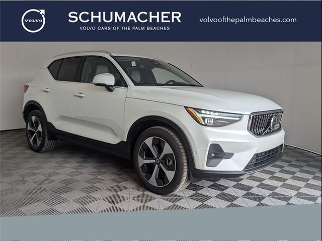 2025 Volvo XC40 Plus Bright Theme