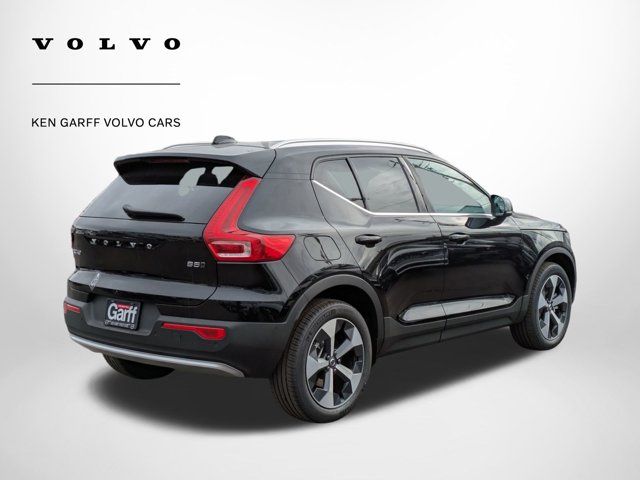 2025 Volvo XC40 Plus Bright Theme