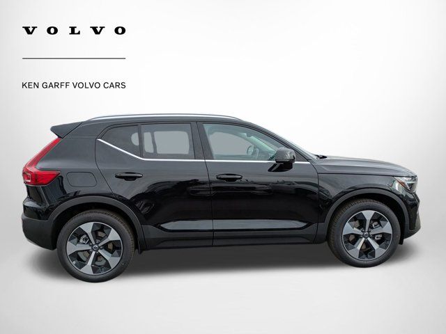 2025 Volvo XC40 Plus Bright Theme