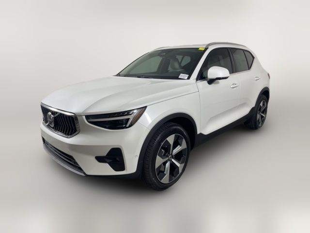 2025 Volvo XC40 Plus Bright Theme