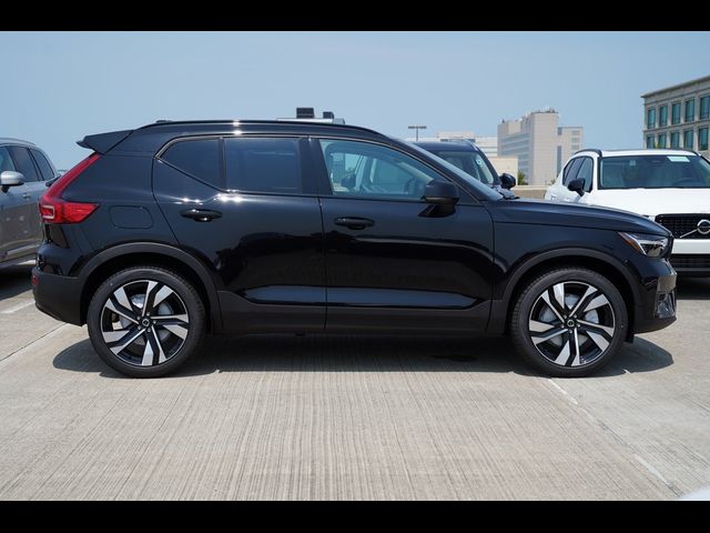 2025 Volvo XC40 Plus Dark Theme