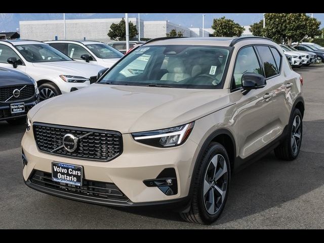 2025 Volvo XC40 Plus Dark Theme