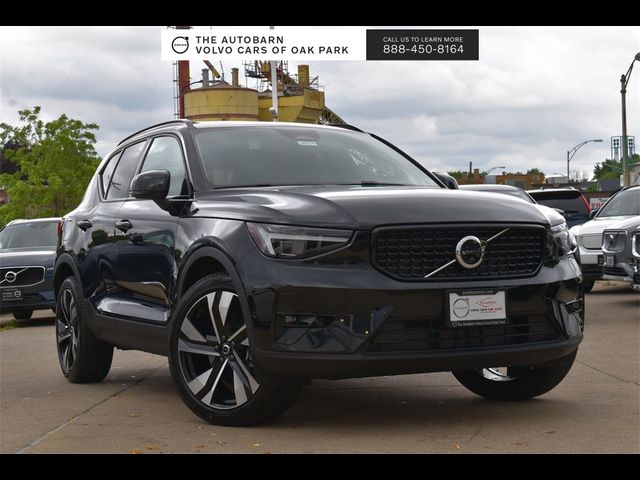 2025 Volvo XC40 Plus Dark Theme