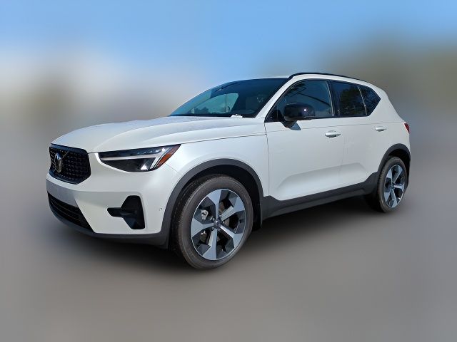 2025 Volvo XC40 Plus Dark Theme