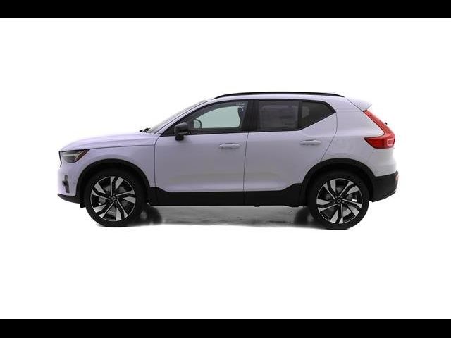 2025 Volvo XC40 Plus Dark Theme