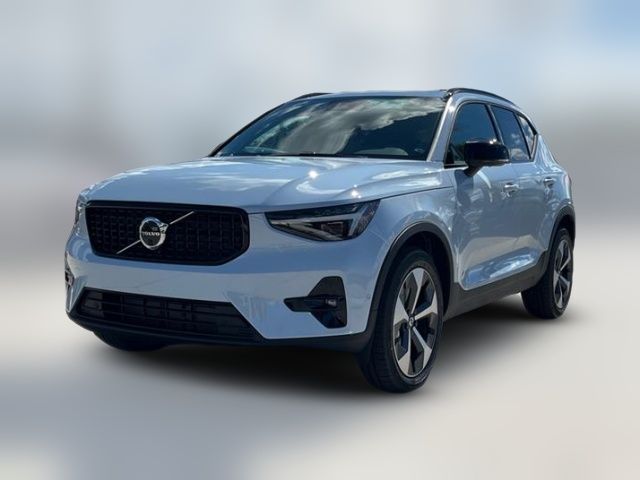 2025 Volvo XC40 Plus Dark Theme