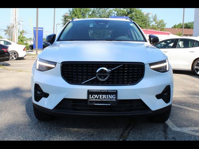 2025 Volvo XC40 Plus Dark Theme