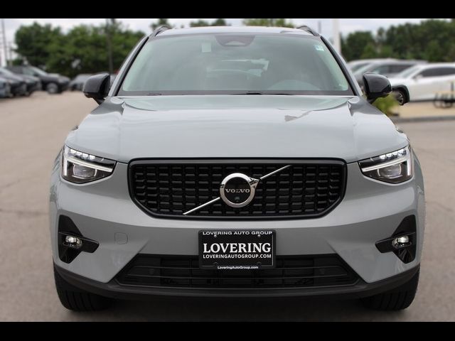 2025 Volvo XC40 Plus Dark Theme