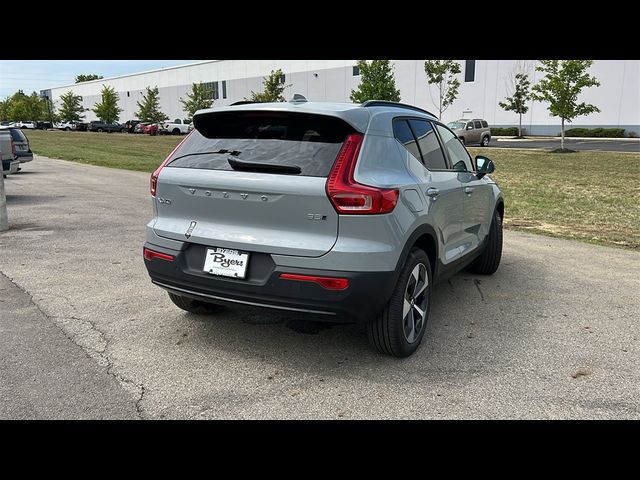 2025 Volvo XC40 Plus Dark Theme