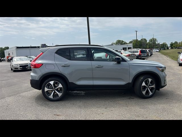 2025 Volvo XC40 Plus Dark Theme