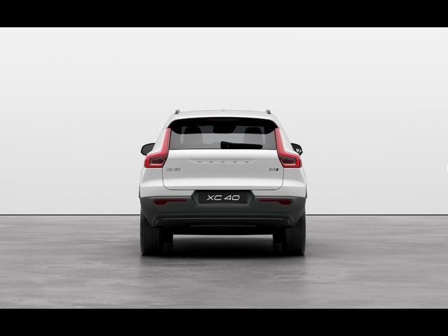 2025 Volvo XC40 Plus Dark Theme