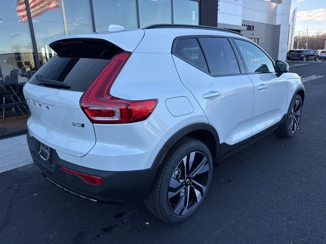 2025 Volvo XC40 Plus Dark Theme