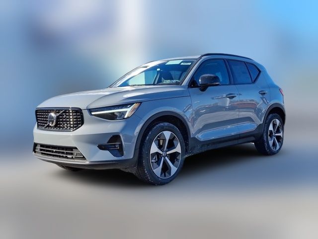 2025 Volvo XC40 Plus Dark Theme