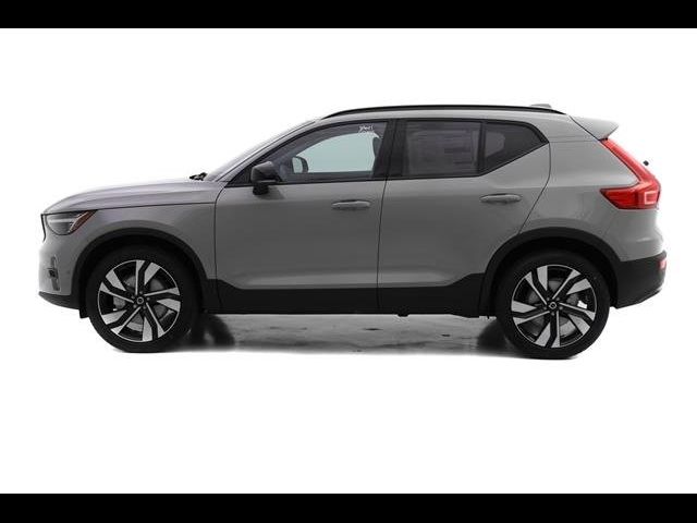 2025 Volvo XC40 Plus Dark Theme