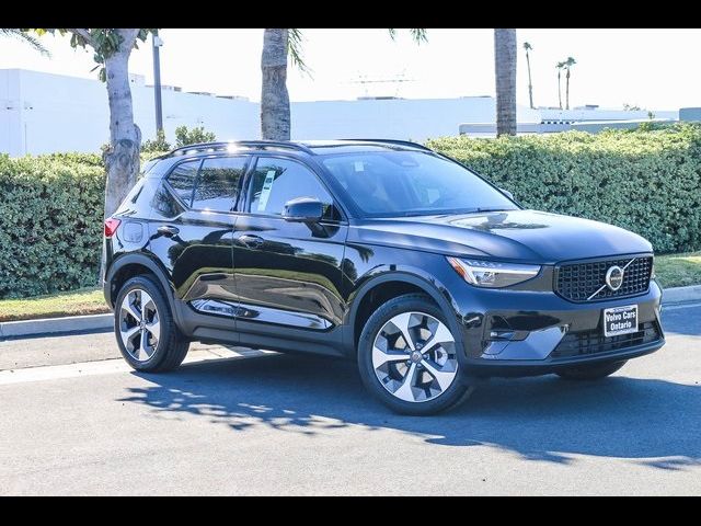 2025 Volvo XC40 Plus Dark Theme