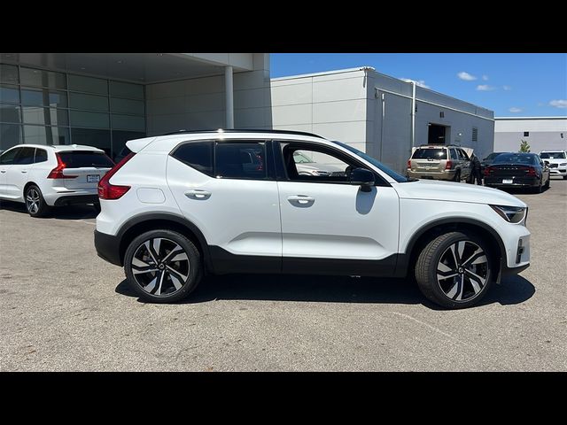 2025 Volvo XC40 Plus Dark Theme