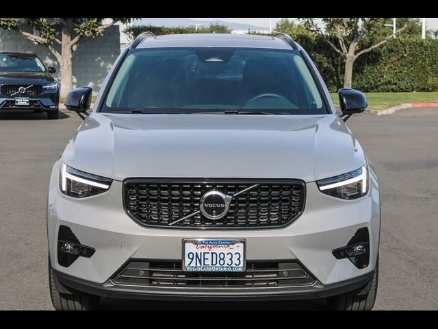 2025 Volvo XC40 Plus Dark Theme