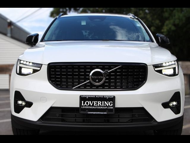 2025 Volvo XC40 Plus Dark Theme