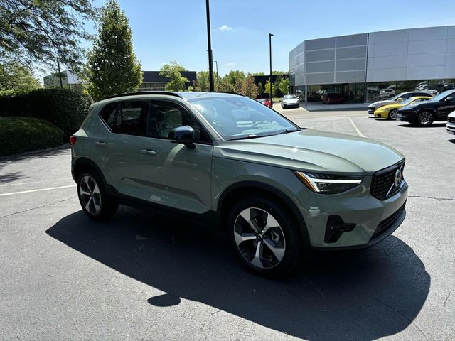 2025 Volvo XC40 Plus Dark Theme