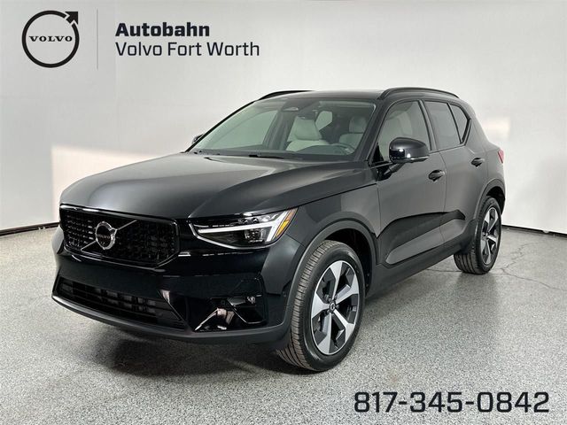 2025 Volvo XC40 Plus Dark Theme