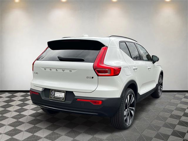 2025 Volvo XC40 Plus Dark Theme