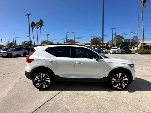 2025 Volvo XC40 Plus Dark Theme