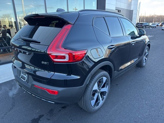 2025 Volvo XC40 Plus Dark Theme