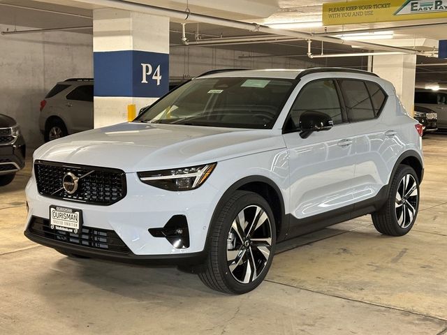 2025 Volvo XC40 Plus Dark Theme