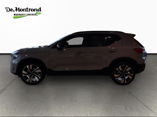 2025 Volvo XC40 Plus Dark Theme