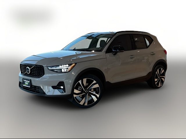 2025 Volvo XC40 Plus Dark Theme