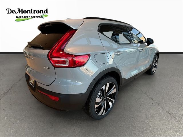 2025 Volvo XC40 Plus Dark Theme