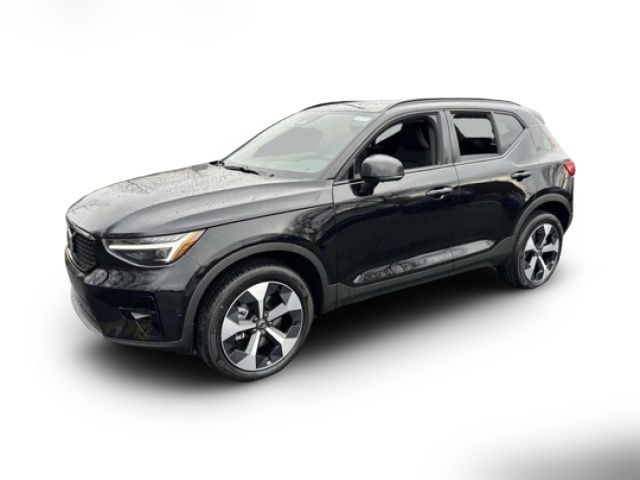 2025 Volvo XC40 Plus Dark Theme