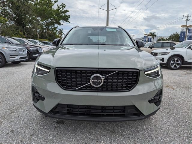 2025 Volvo XC40 Plus Dark Theme