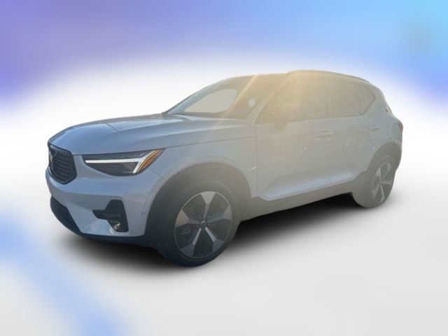 2025 Volvo XC40 Plus Dark Theme