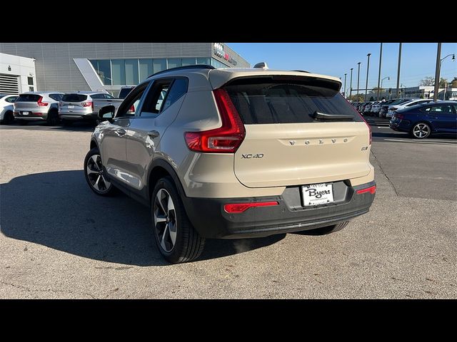 2025 Volvo XC40 Plus Dark Theme