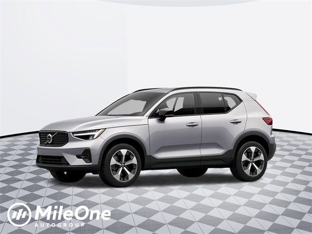 2025 Volvo XC40 Plus Dark Theme