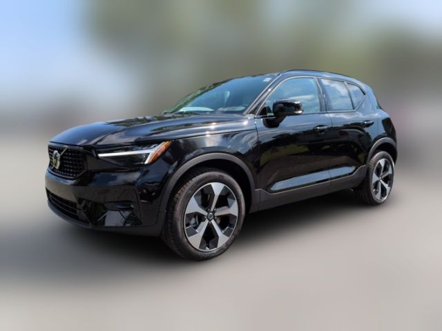 2025 Volvo XC40 Plus Dark Theme