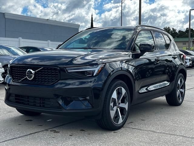 2025 Volvo XC40 Plus Dark Theme