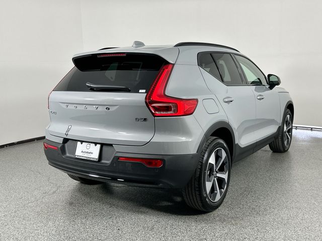 2025 Volvo XC40 Plus Dark Theme