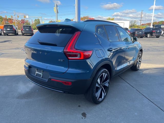 2025 Volvo XC40 Plus Dark Theme