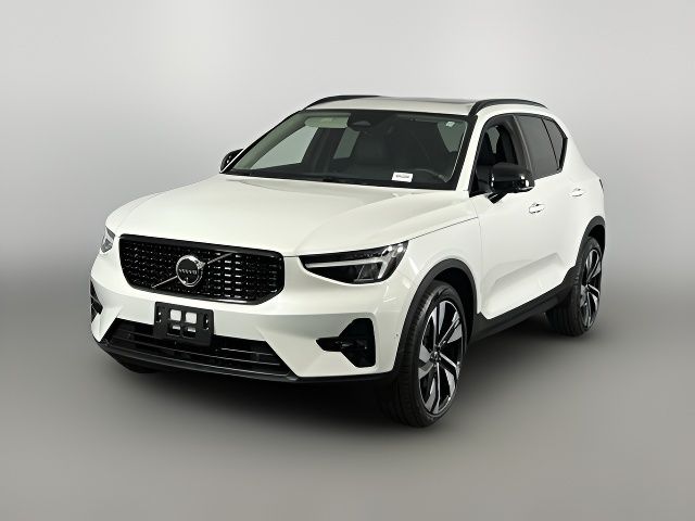 2025 Volvo XC40 Plus Dark Theme
